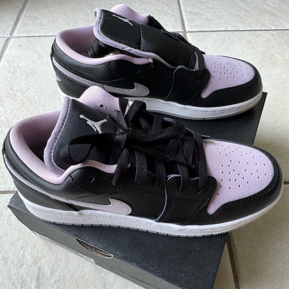 BRAND NEW Air Jordan 1 Low SE Lilac Sneakers - Size 5.5 Big Kids’ (Size 7 W)